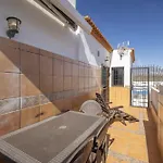 Junto A La Piscina Daire