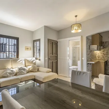 Junto A La Piscina *