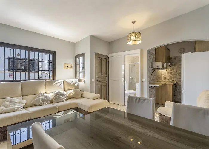 Junto A La Piscina *